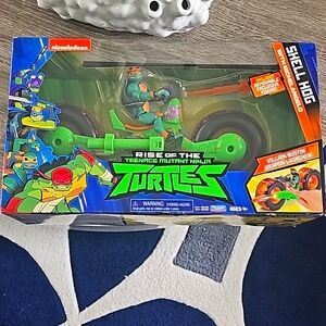 Teenage Mutant Turtles Shell Hog with Michelangelo